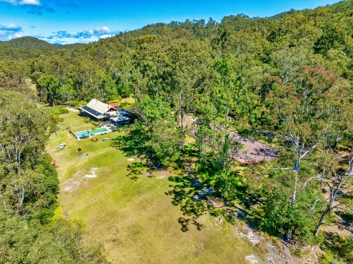 32 Tangara Road, Advancetown - Thumbnail 15