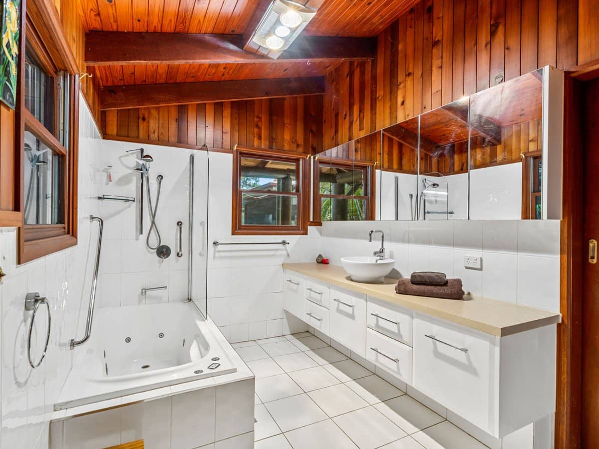 32 Tangara Road, Advancetown - Thumbnail 22