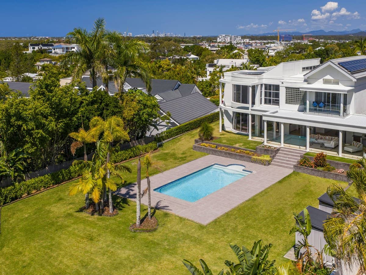 6271 Ferny Lane, Sanctuary Cove - Thumbnail 1