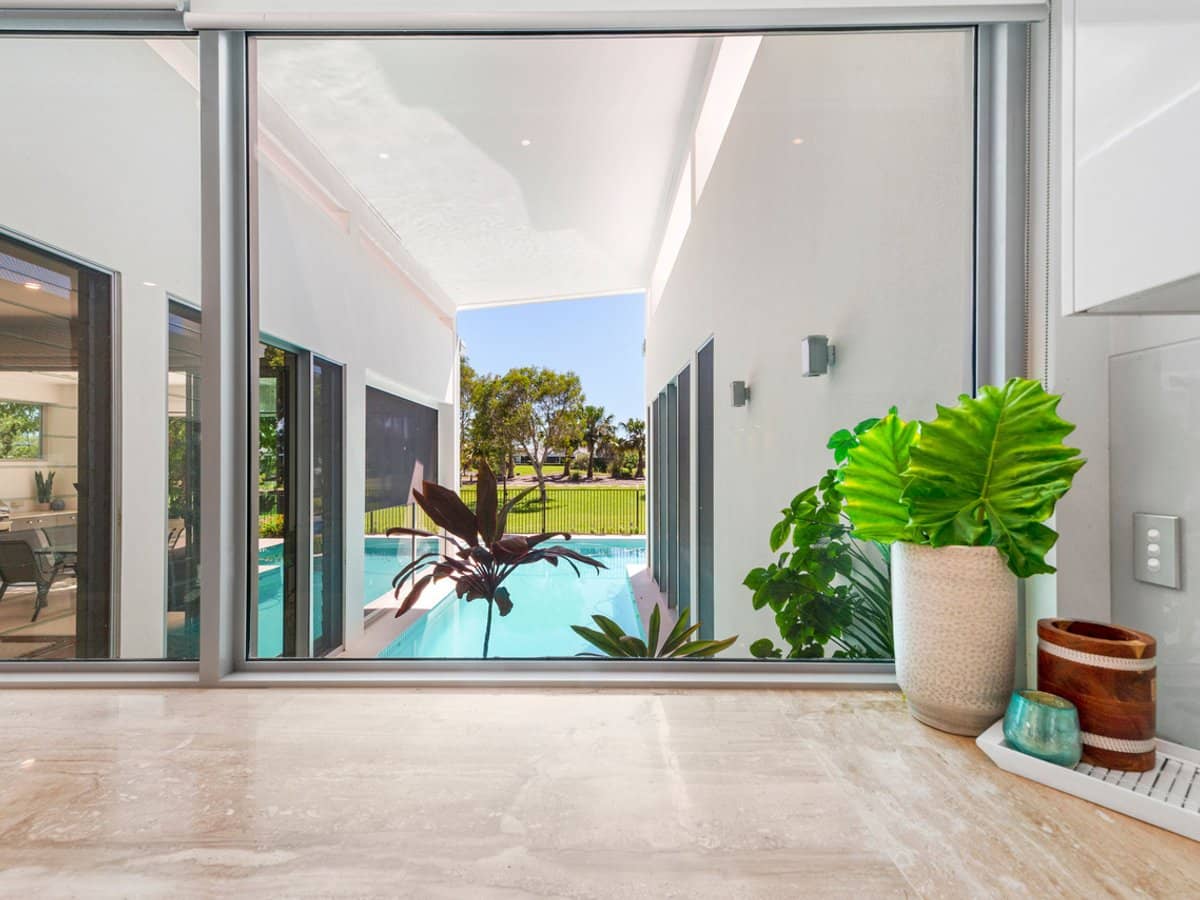 2272 Banksia Lakes Drive, Sanctuary Cove - Thumbnail 8