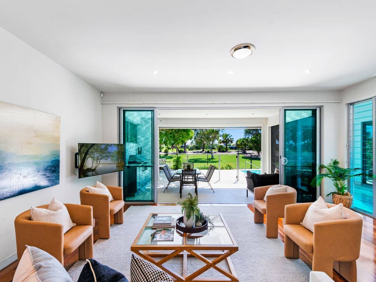 2272 Banksia Lakes Drive, Sanctuary Cove - Thumbnail 9