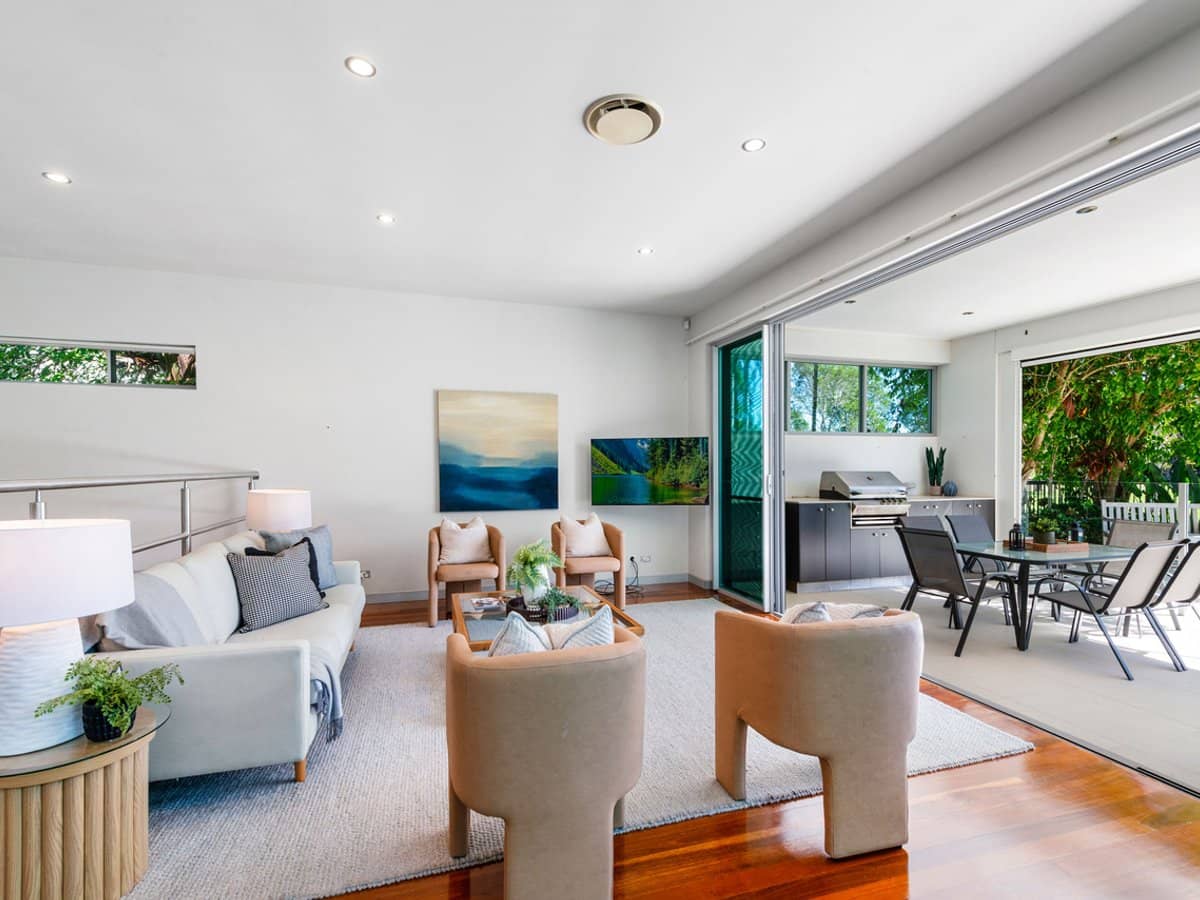 2272 Banksia Lakes Drive, Sanctuary Cove - Thumbnail 11