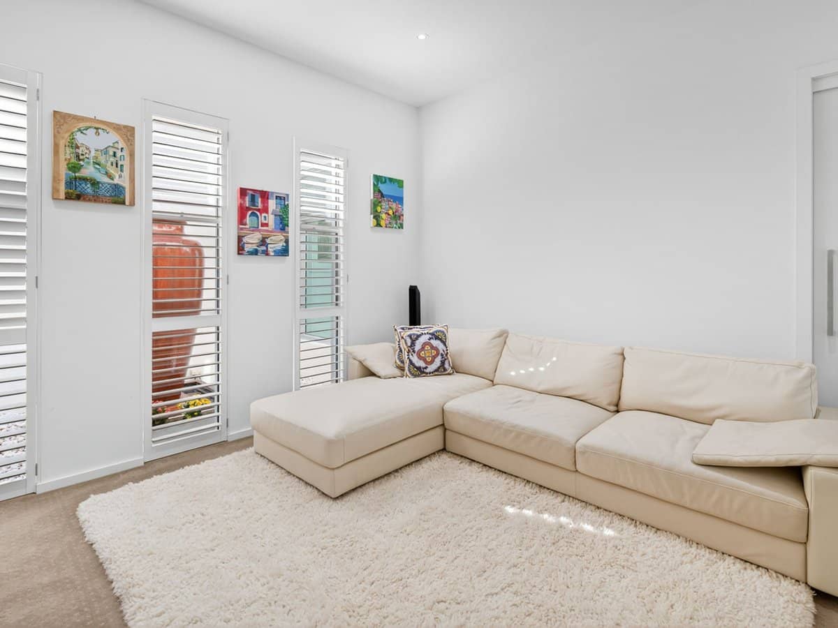 6078 Lugano Drive, Hope Island - Thumbnail 13