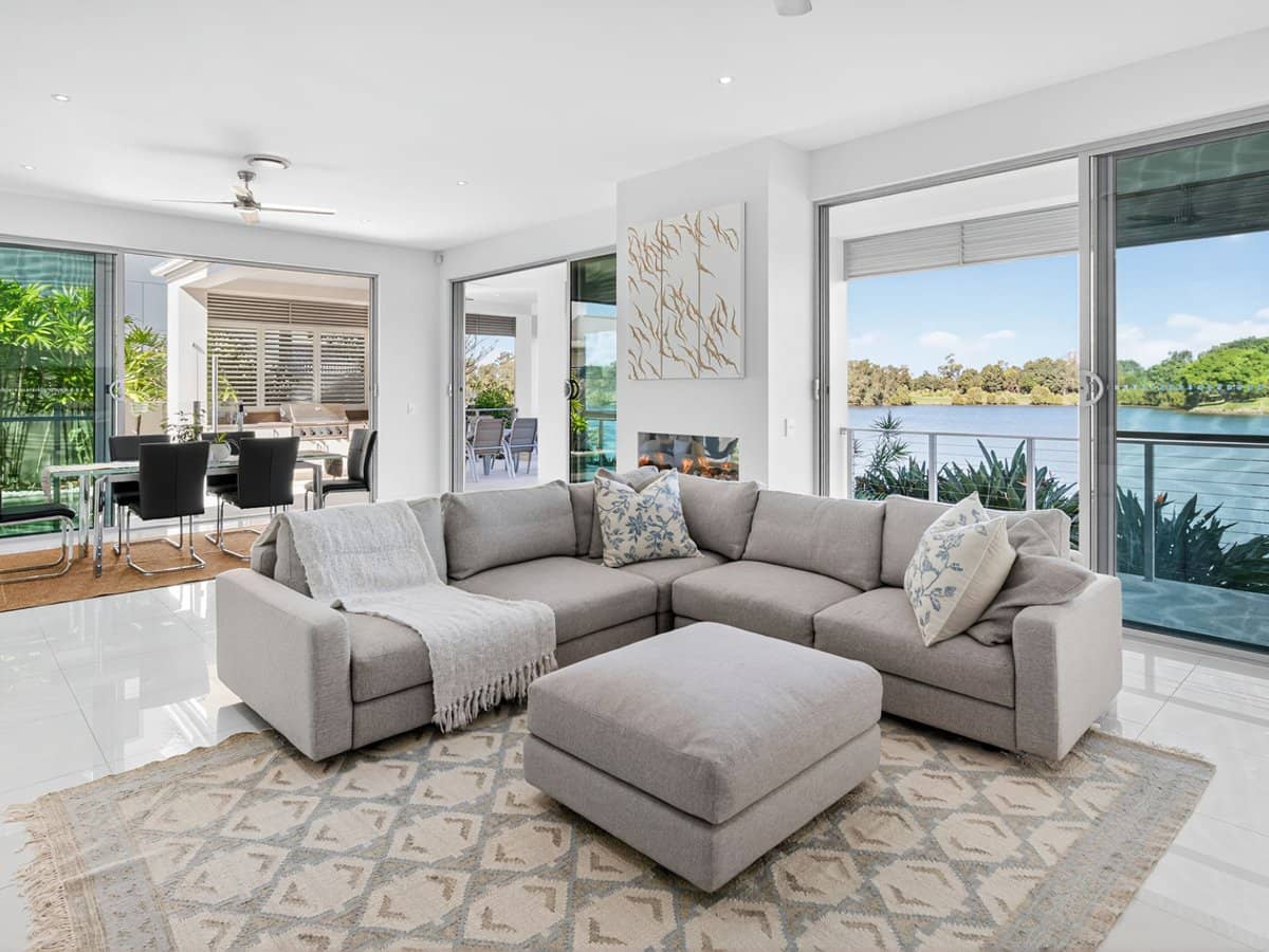 6078 Lugano Drive, Hope Island - Thumbnail 4