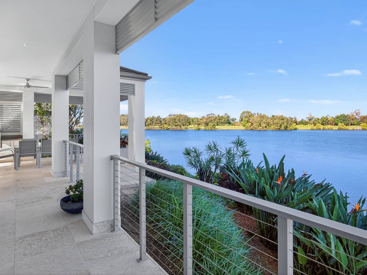 6078 Lugano Drive, Hope Island - Thumbnail 10