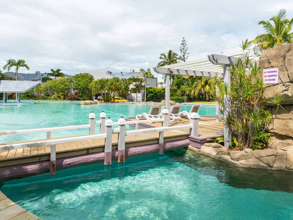 12 Commodore Drive, SURFERS PARADISE - Thumbnail 1