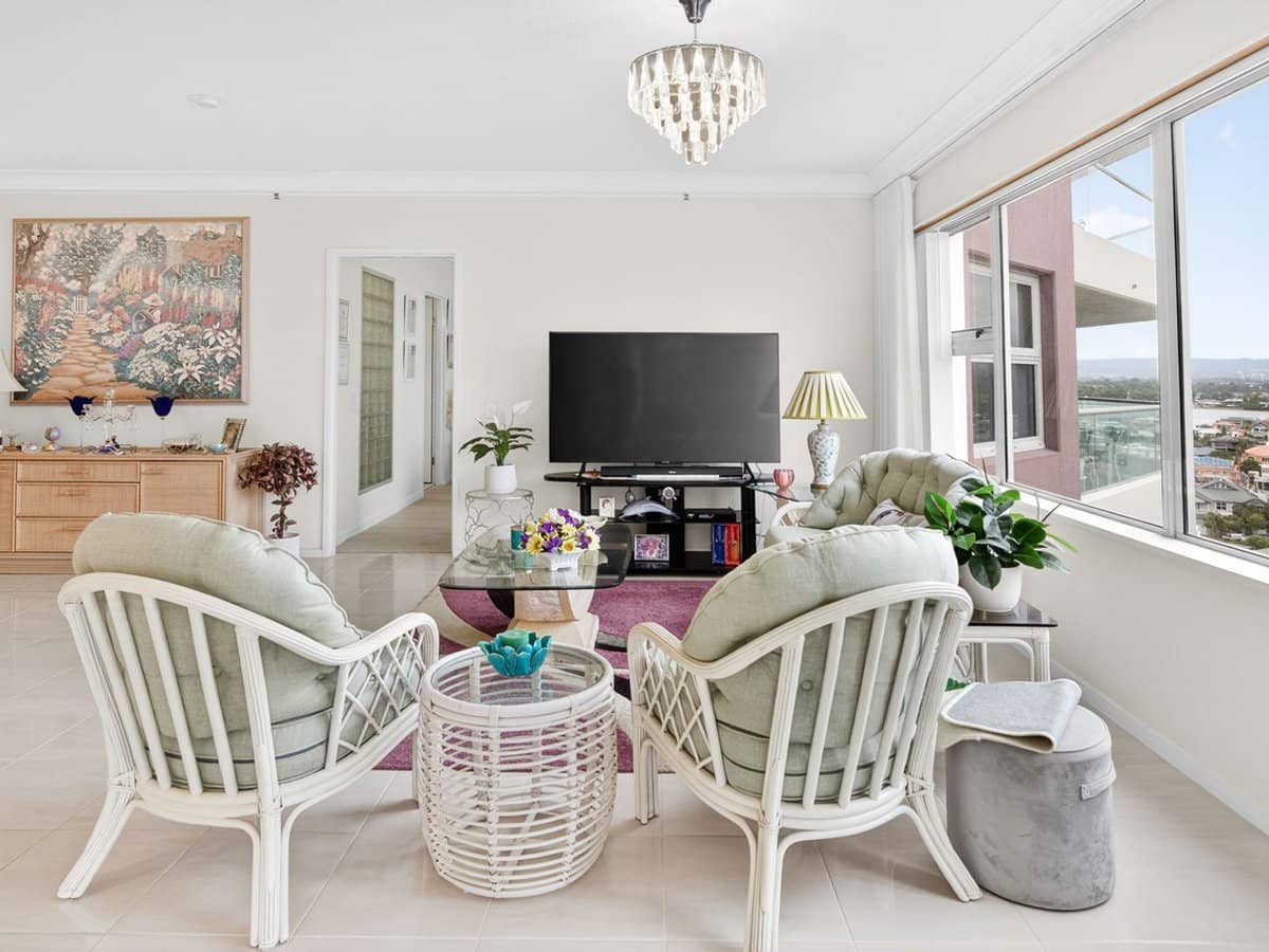 12 Commodore Drive, SURFERS PARADISE - Thumbnail 6