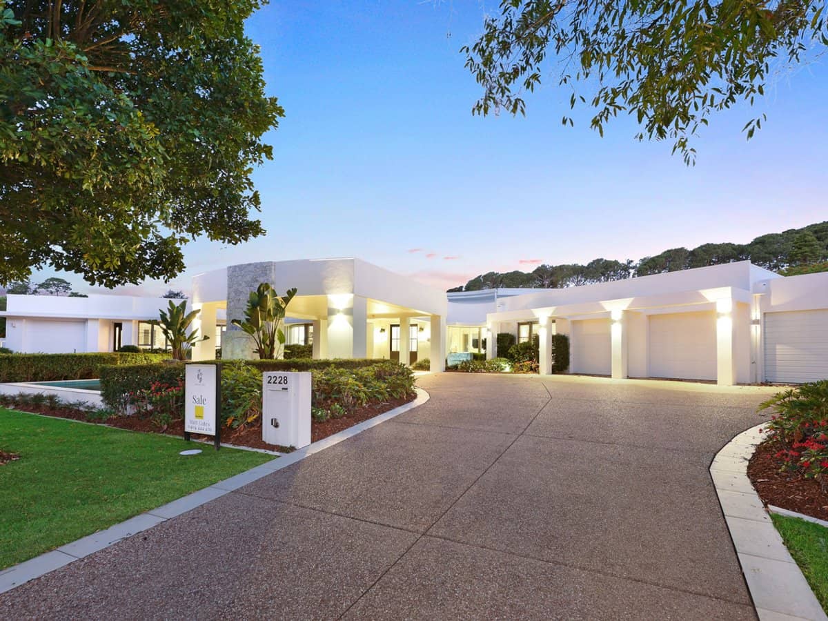 2228 Arnold Palmer Drive, Sanctuary Cove - Thumbnail 1