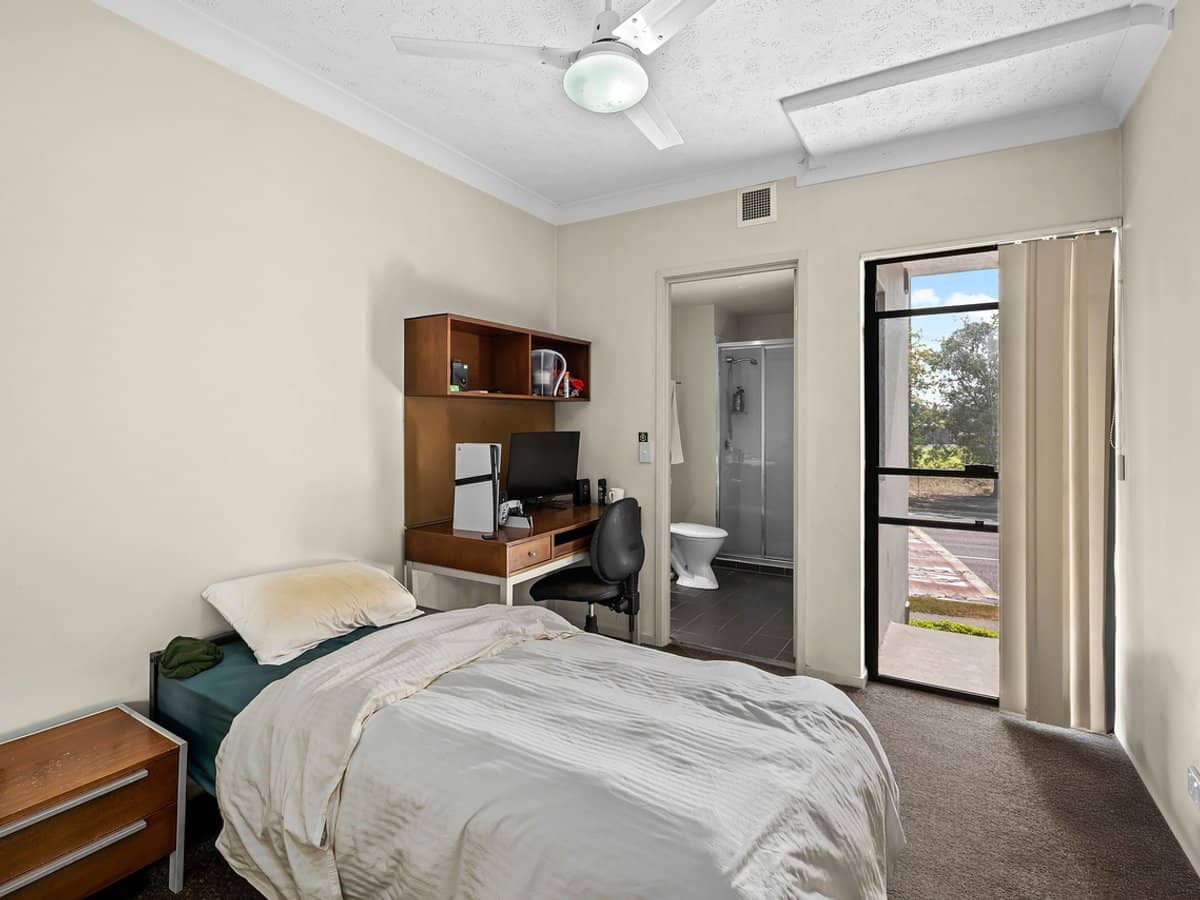 1848 Logan Road, Upper Mount Gravatt - Thumbnail 3