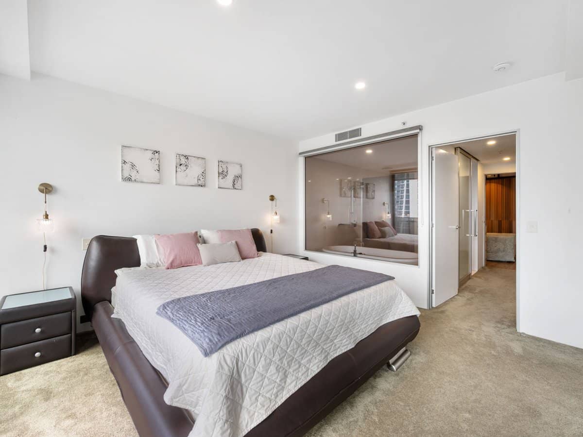 9 Ferny Avenue, Surfers Paradise - Thumbnail 7