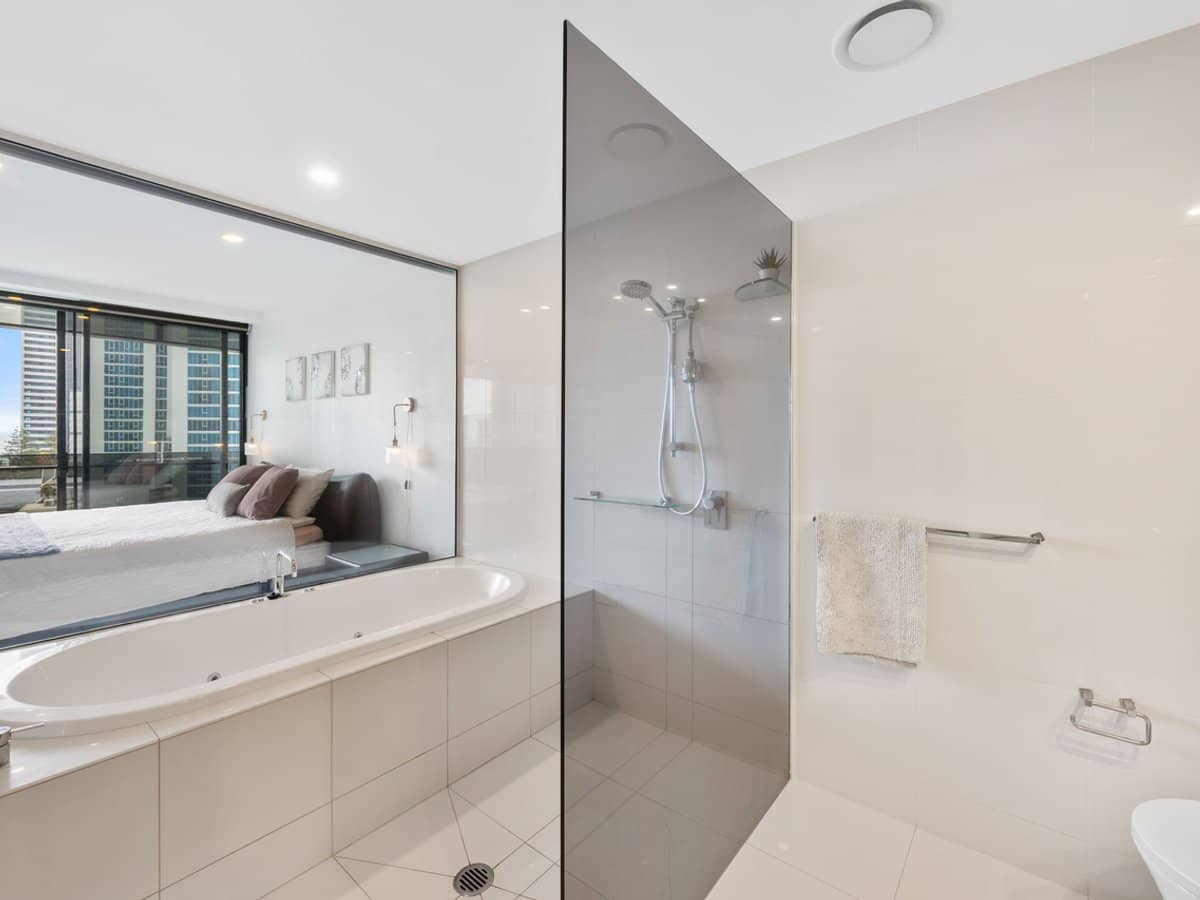 9 Ferny Avenue, Surfers Paradise - Thumbnail 9