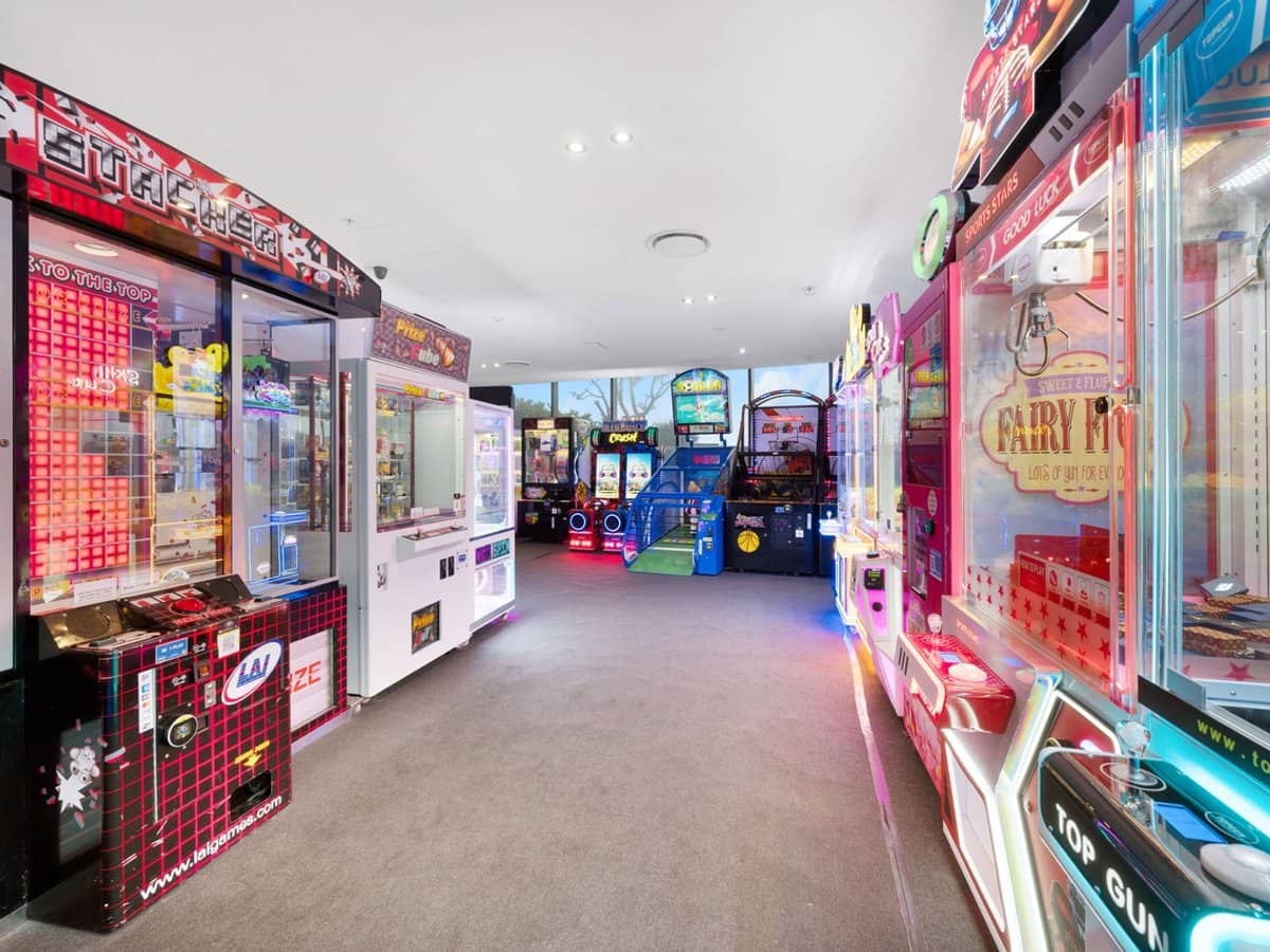 9 Ferny Avenue, Surfers Paradise - Thumbnail 17