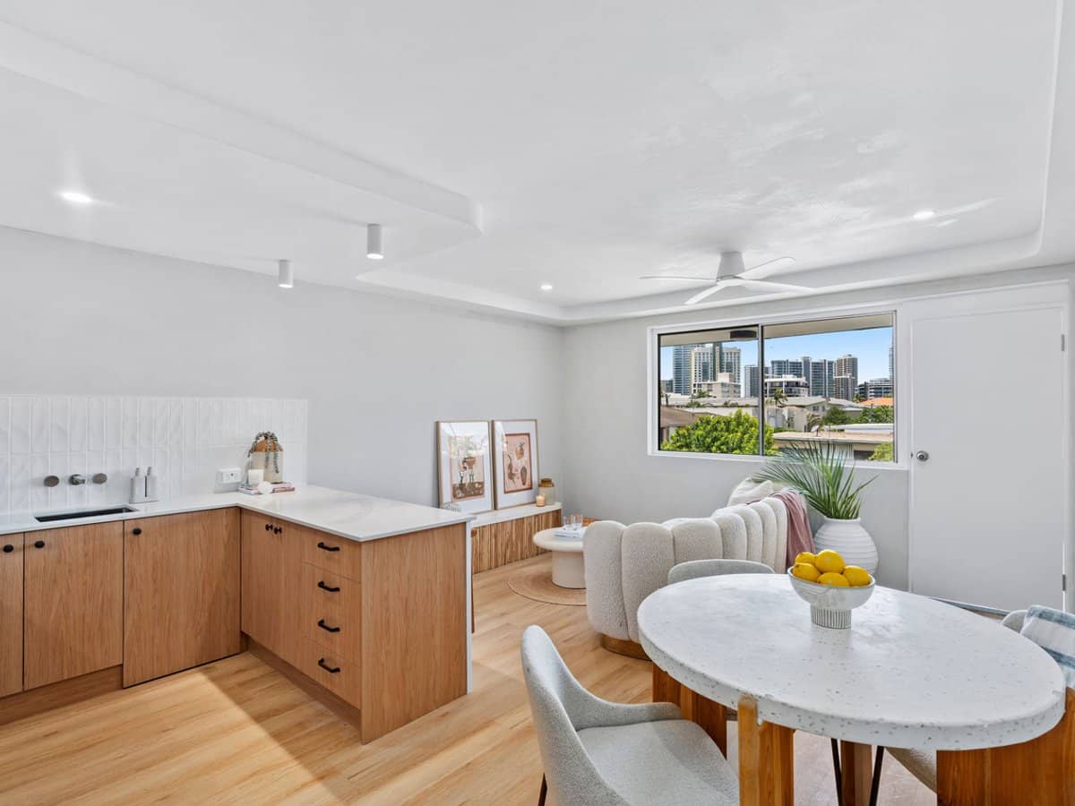 22 Leonard Avenue, Surfers Paradise - Thumbnail 5