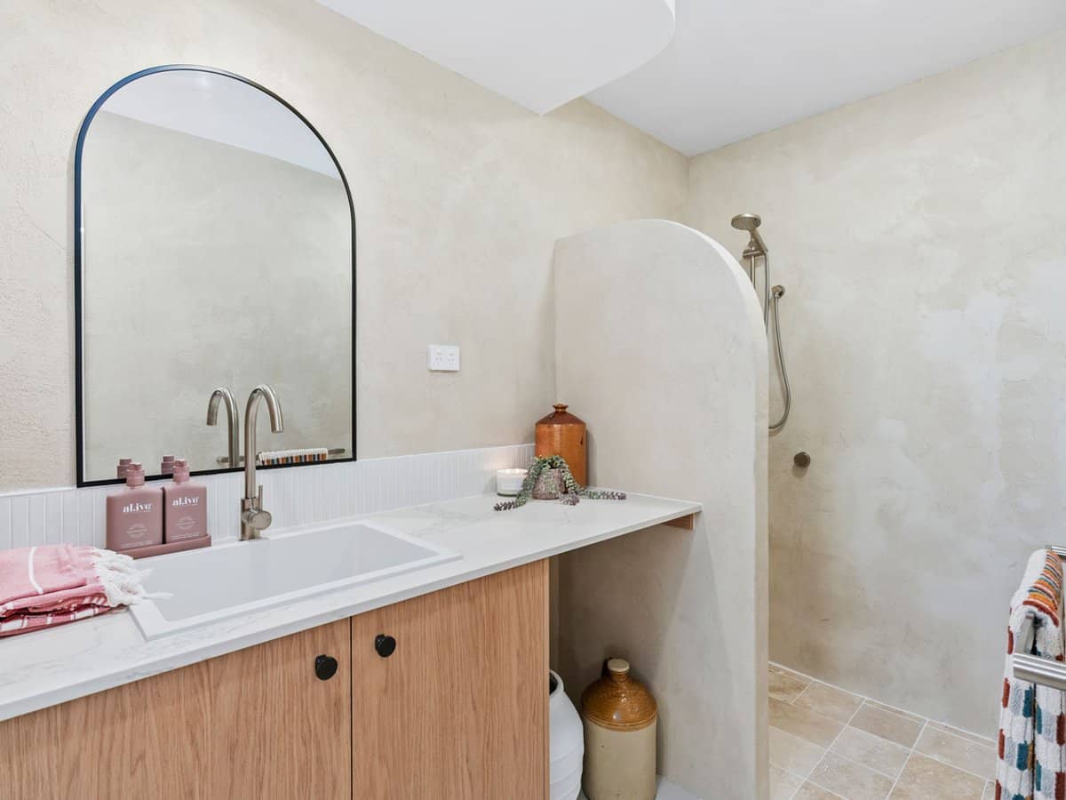 22 Leonard Avenue, Surfers Paradise - Thumbnail 12