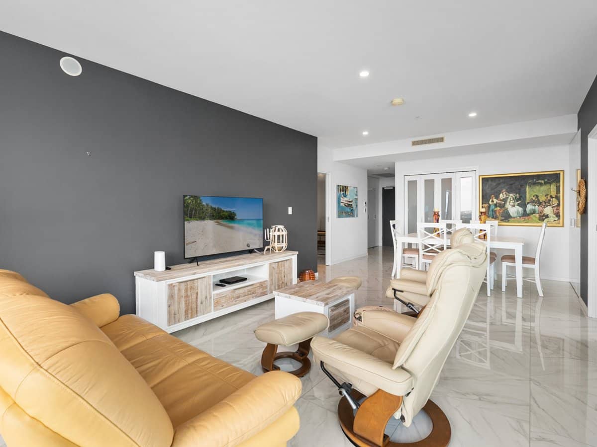 5 Harbour Side Court, BIGGERA WATERS - Thumbnail 8