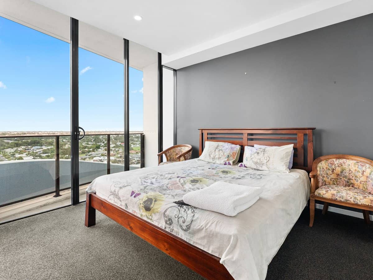 5 Harbour Side Court, BIGGERA WATERS - Thumbnail 12