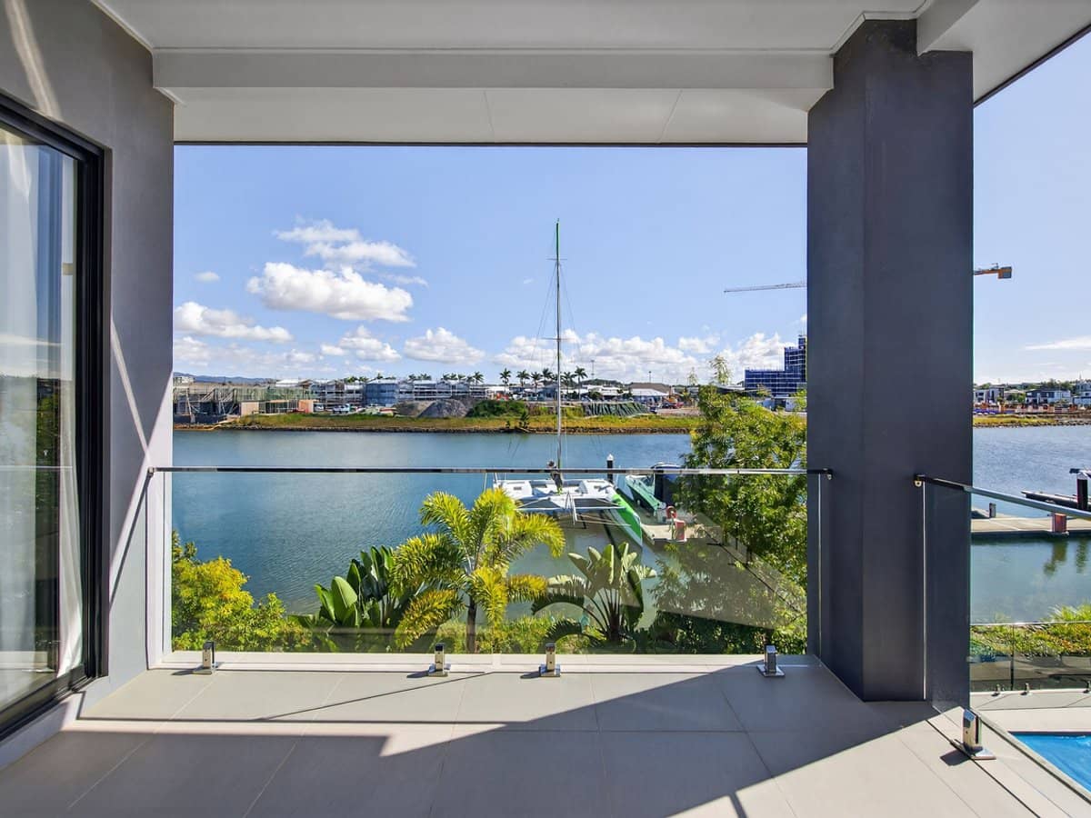 1 Lyra Avenue, Hope Island - Thumbnail 17