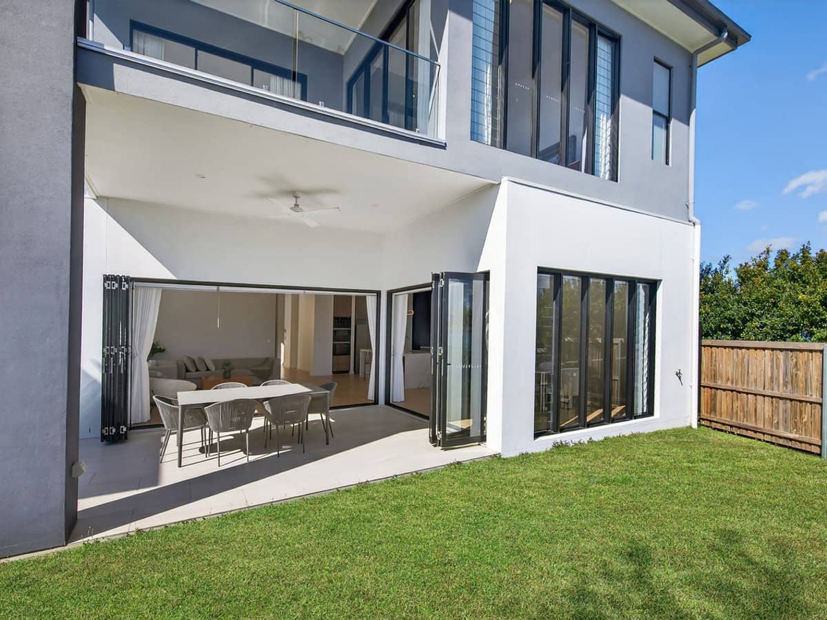 1 Lyra Avenue, Hope Island - Thumbnail 7