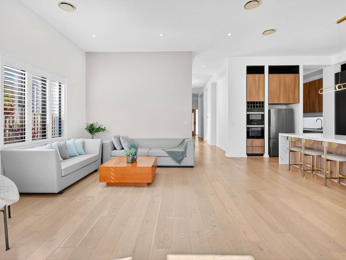 1 Lyra Avenue, Hope Island - Thumbnail 8