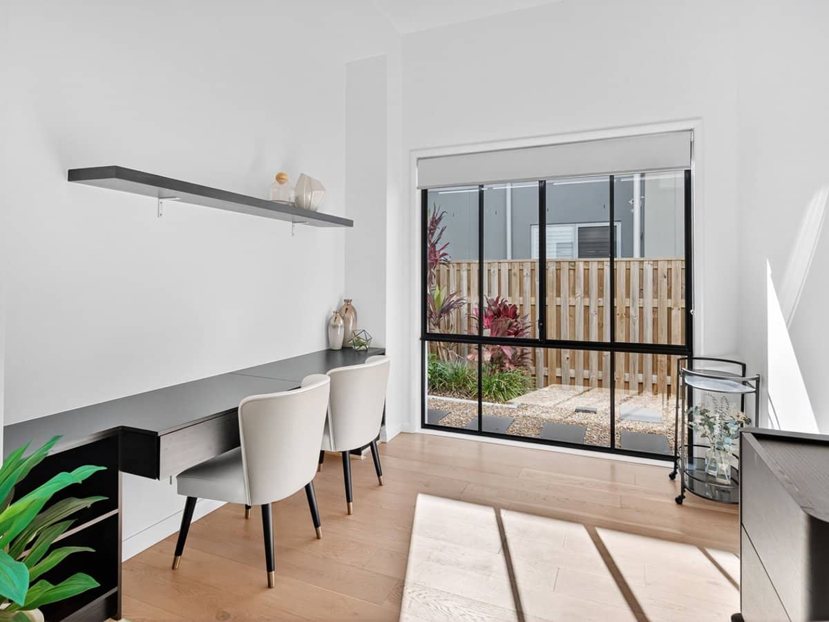 1 Lyra Avenue, Hope Island - Thumbnail 13