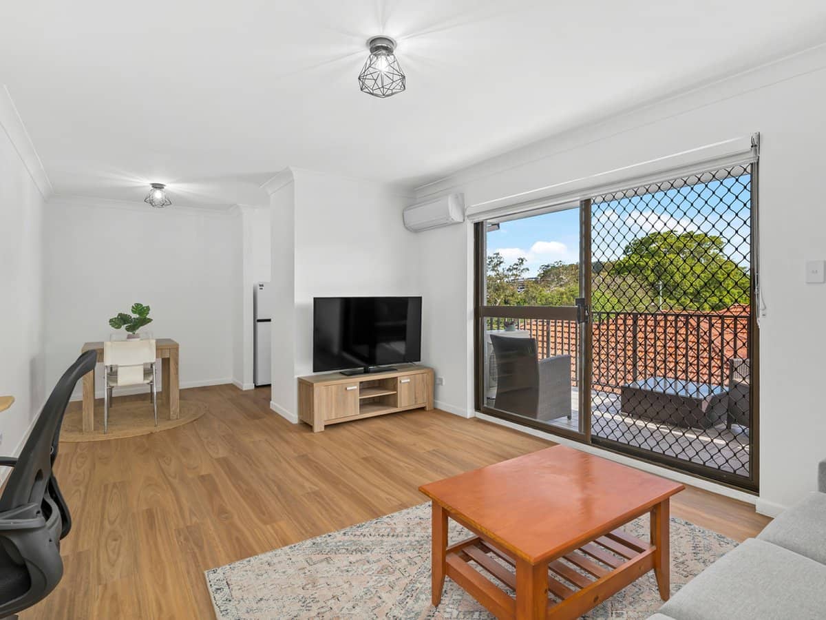 65 Baron Street, Greenslopes - Thumbnail 2