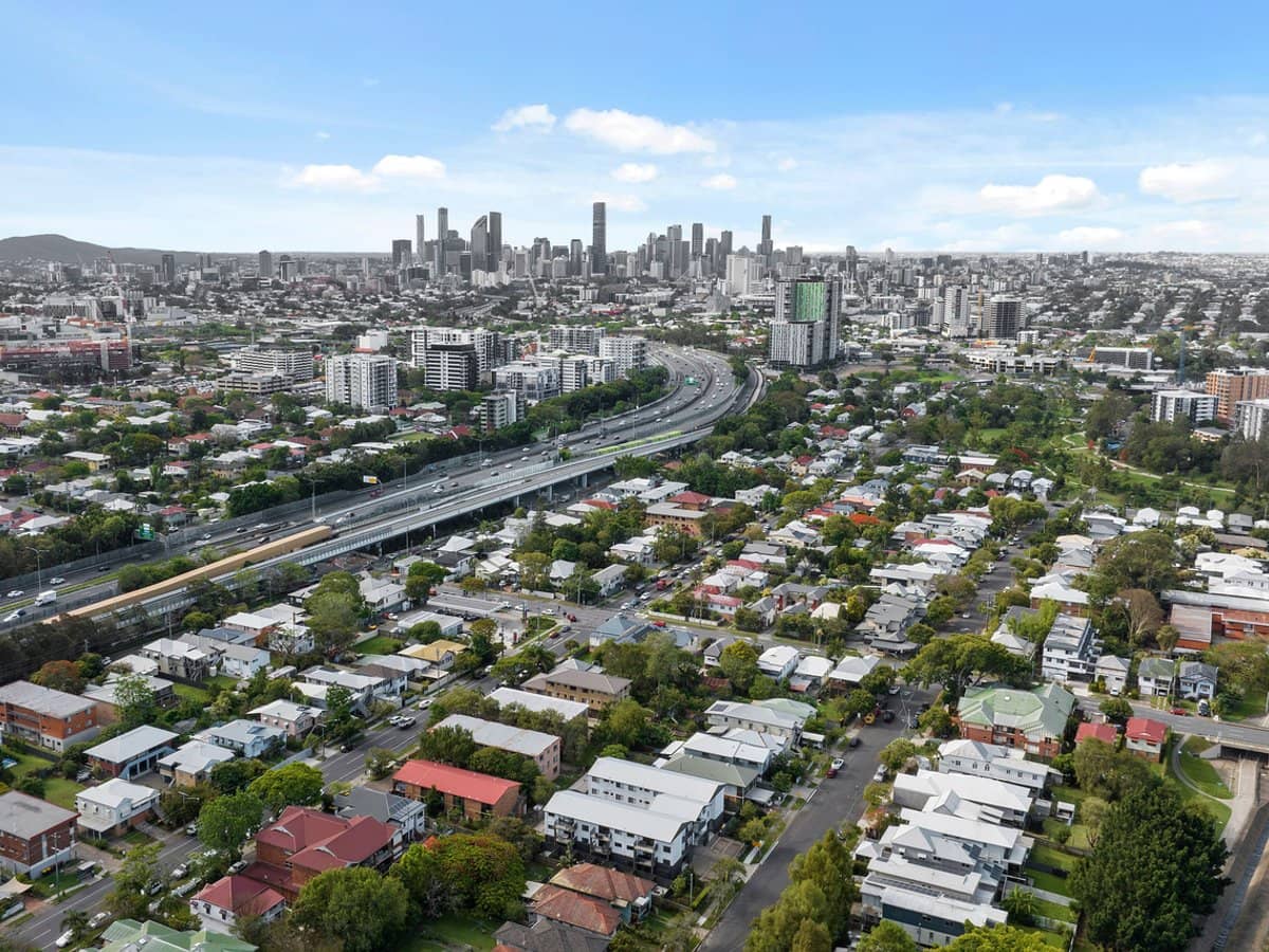 65 Baron Street, Greenslopes - Thumbnail 15