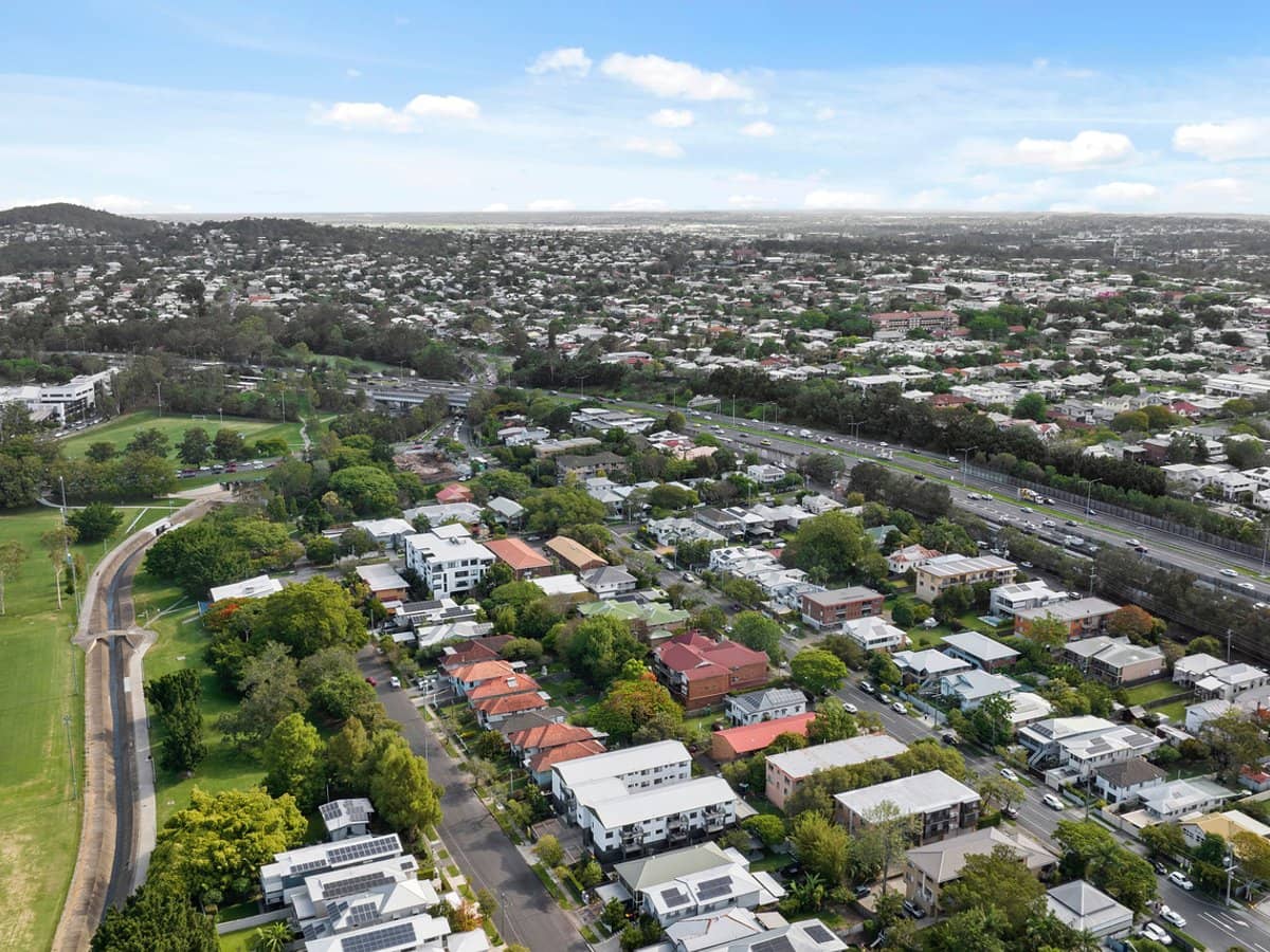 65 Baron Street, Greenslopes - Thumbnail 17