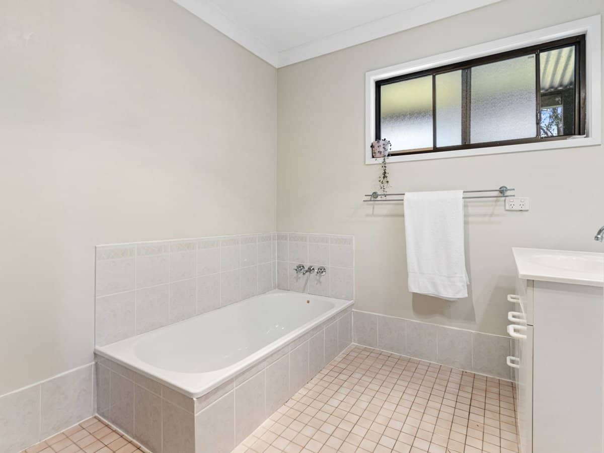 65-67 Kidston Street, Canungra - Thumbnail 11