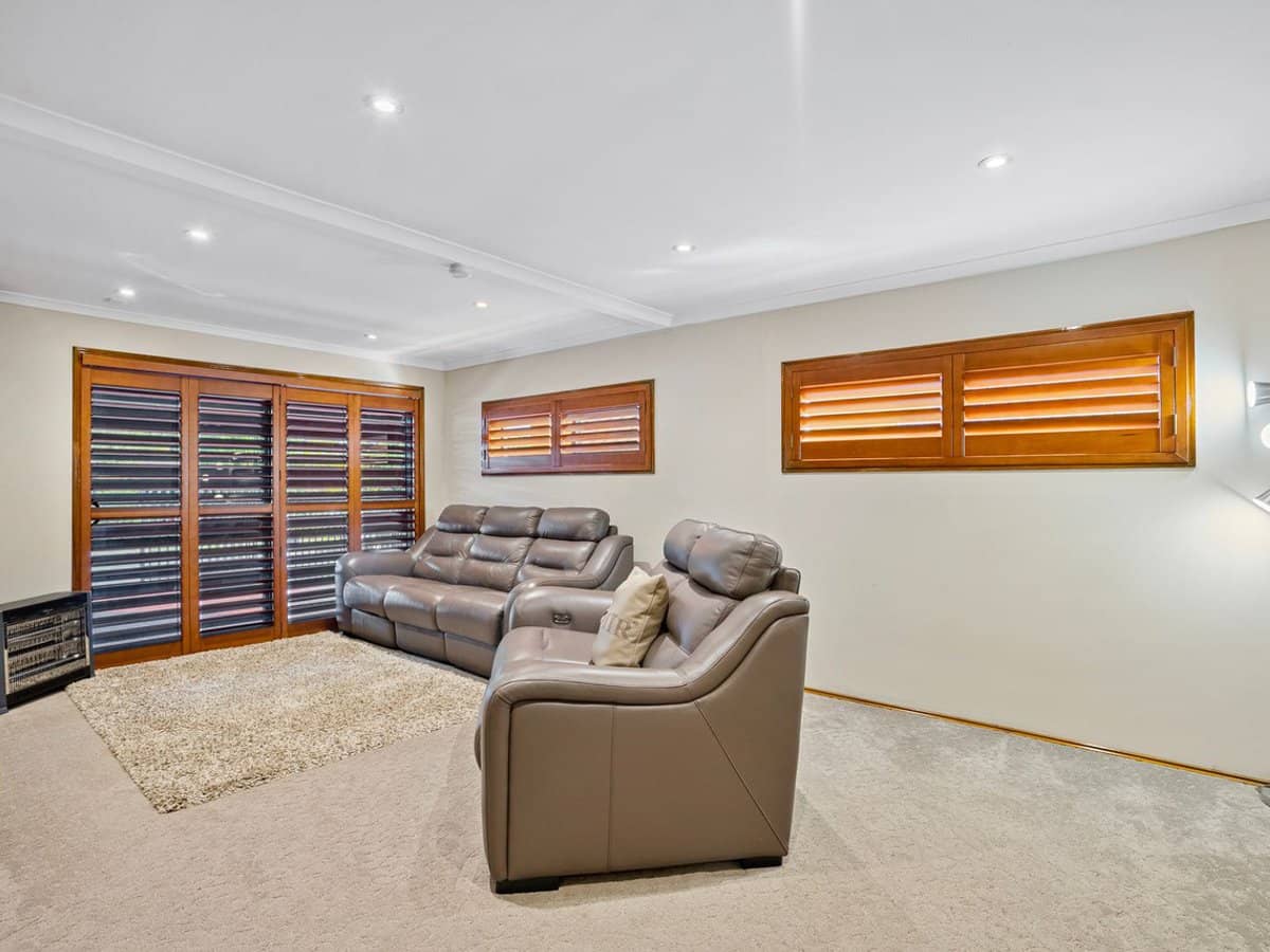 17 Lowanna Drive, Ashmore - Thumbnail 14