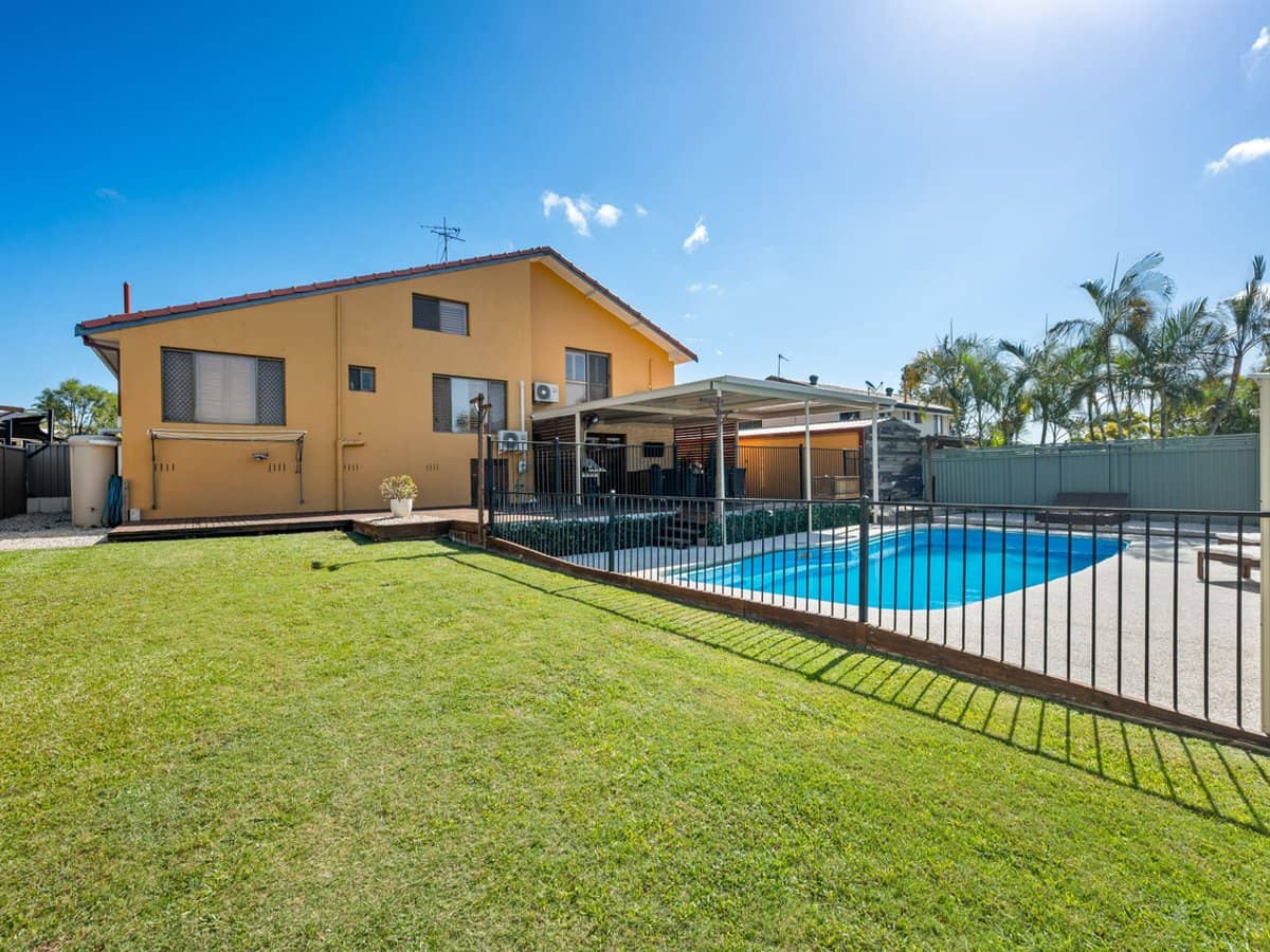 17 Lowanna Drive, Ashmore - Thumbnail 18