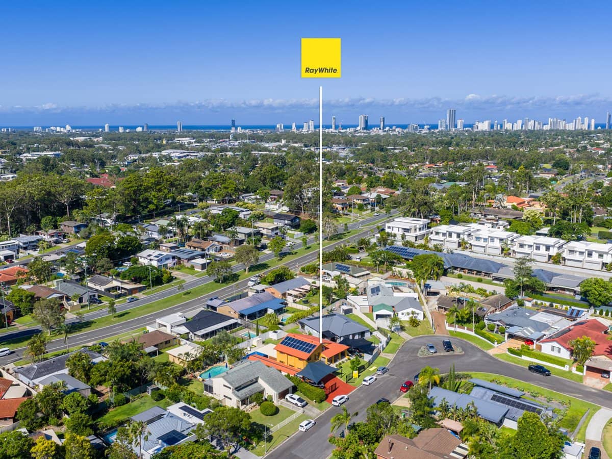 17 Lowanna Drive, Ashmore - Thumbnail 21