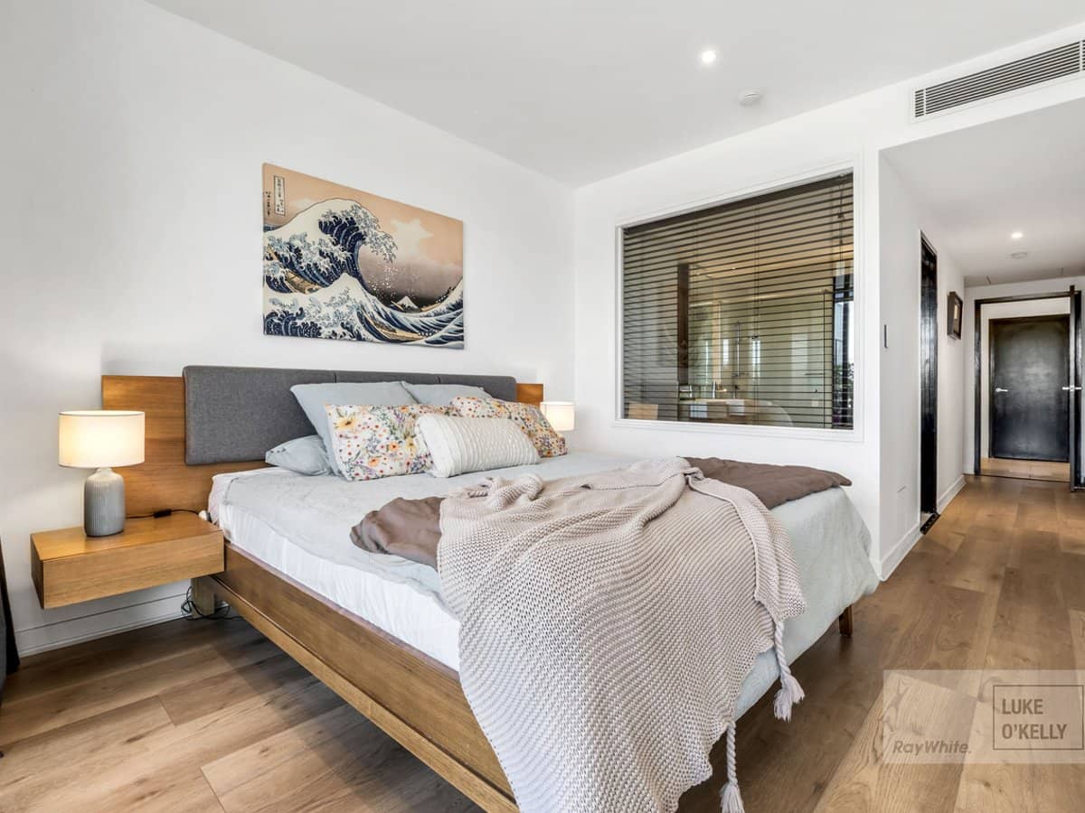 10 Pidgeon Close, West End - Thumbnail 15