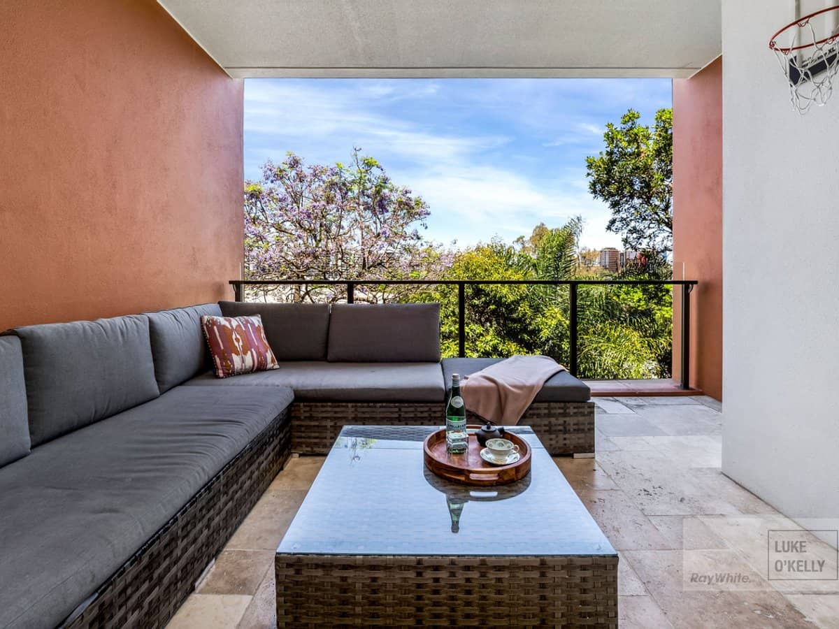 10 Pidgeon Close, West End - Thumbnail 20