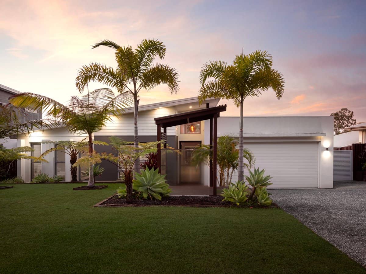 9 Kurura Road, COOMERA WATERS - Thumbnail 1