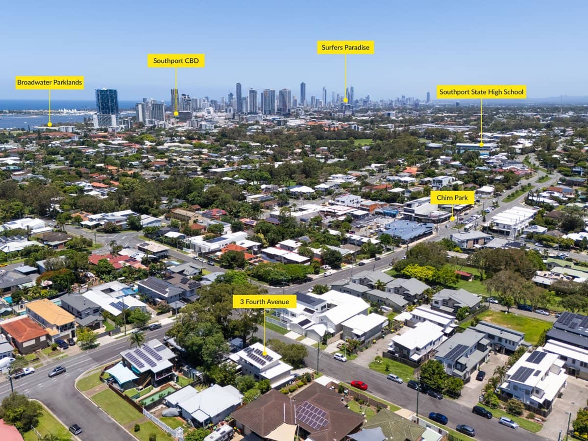 3 Fourth Avenue, Labrador - Thumbnail 2