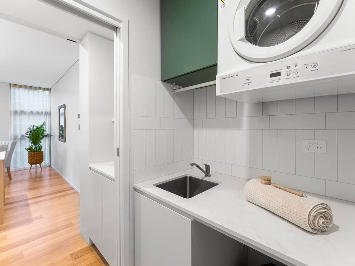 27 Mollison Street, West End - Thumbnail 15