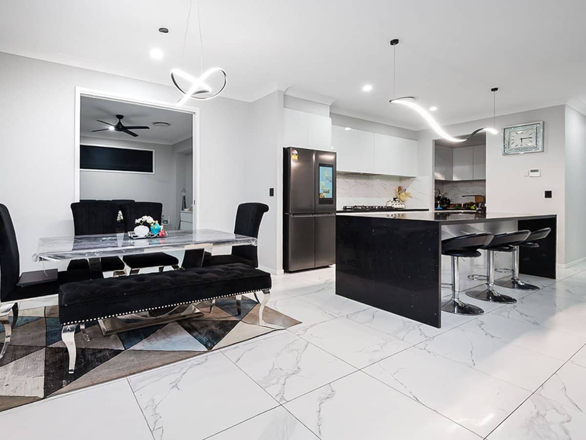 8 Vicar Road, Greenbank - Thumbnail 6