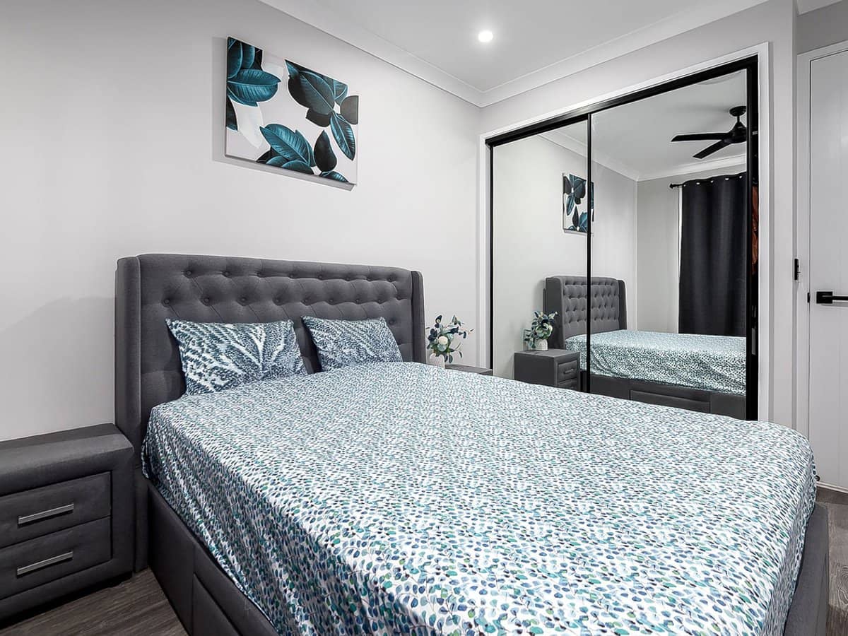 8 Vicar Road, Greenbank - Thumbnail 9