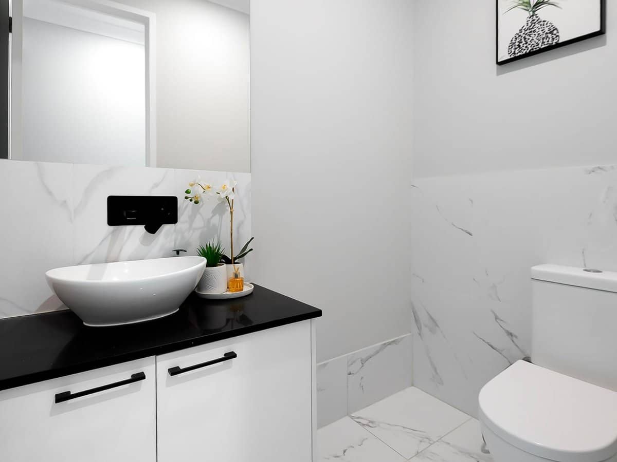 8 Vicar Road, Greenbank - Thumbnail 13