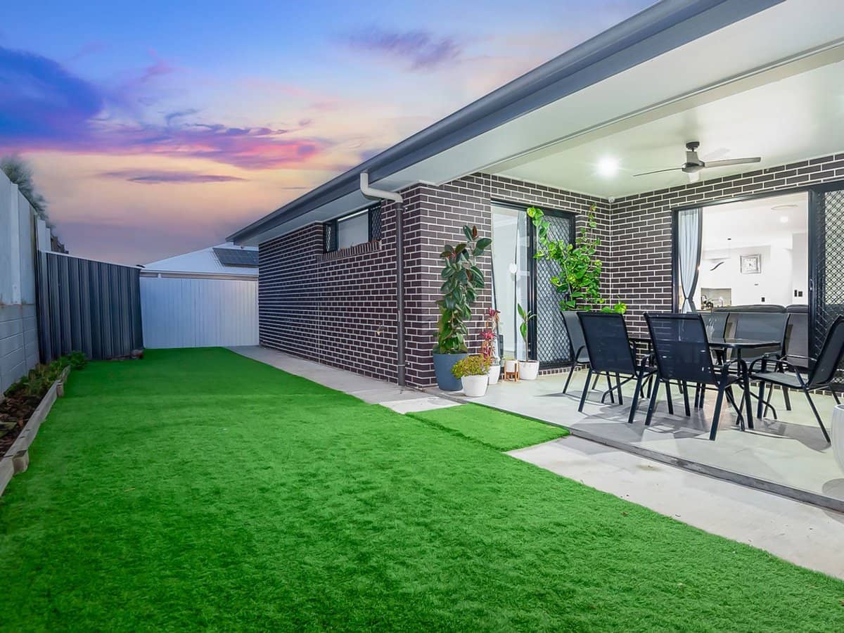 8 Vicar Road, Greenbank - Thumbnail 16