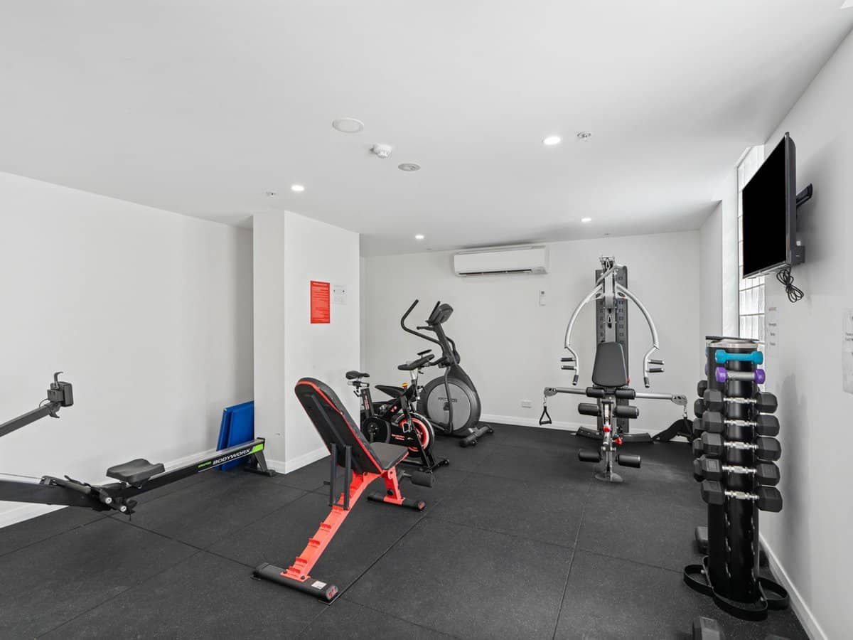 116 The Esplanade, Surfers Paradise - Thumbnail 17