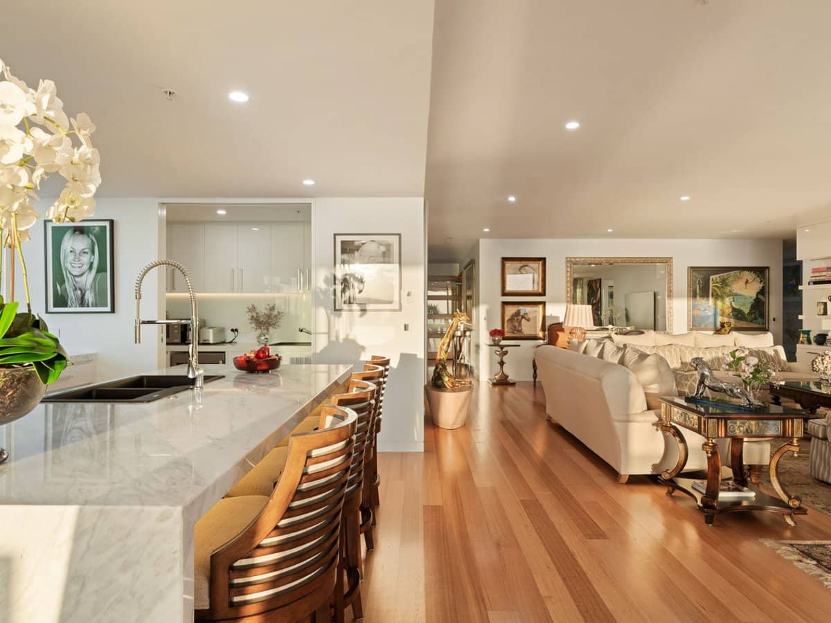 116 The Esplanade, Surfers Paradise - Thumbnail 7