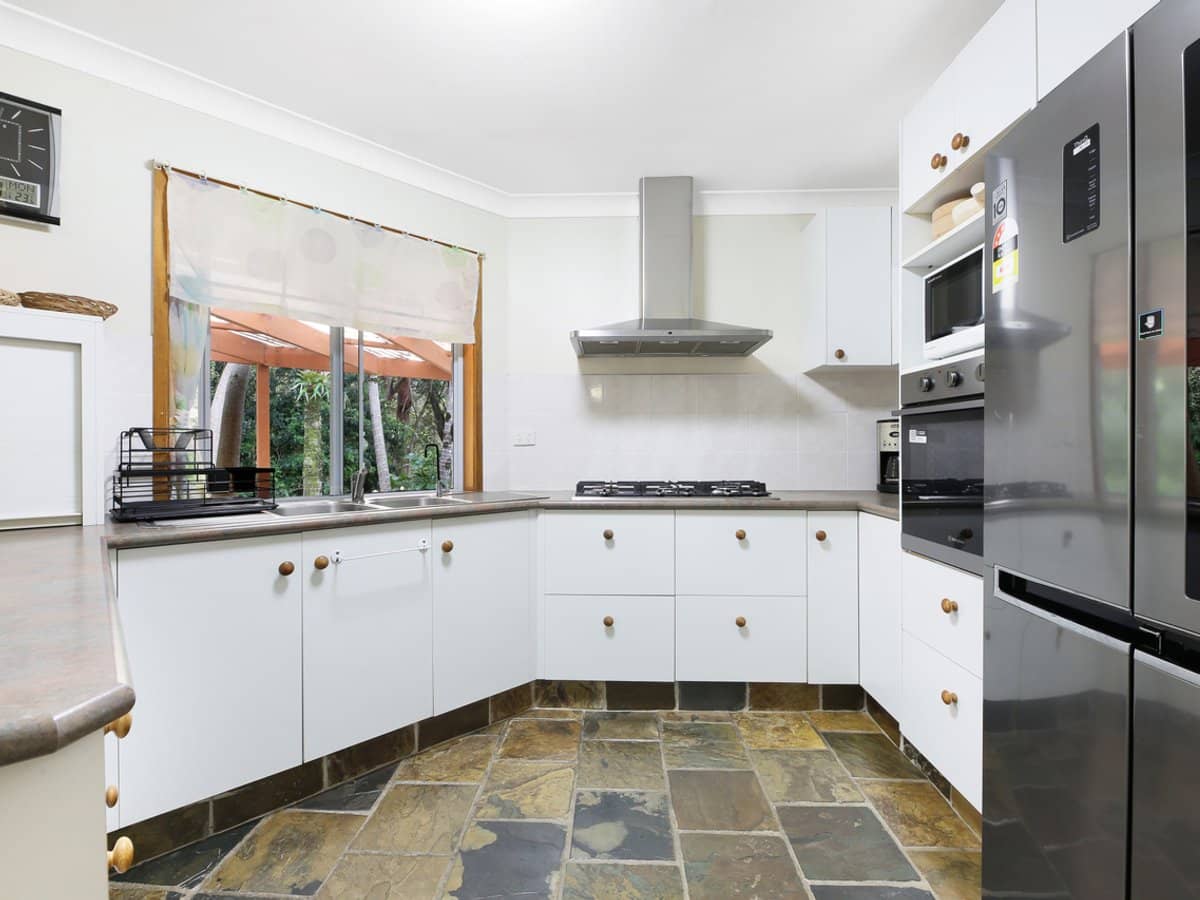 58 Gardenia Drive, BONOGIN - Thumbnail 13