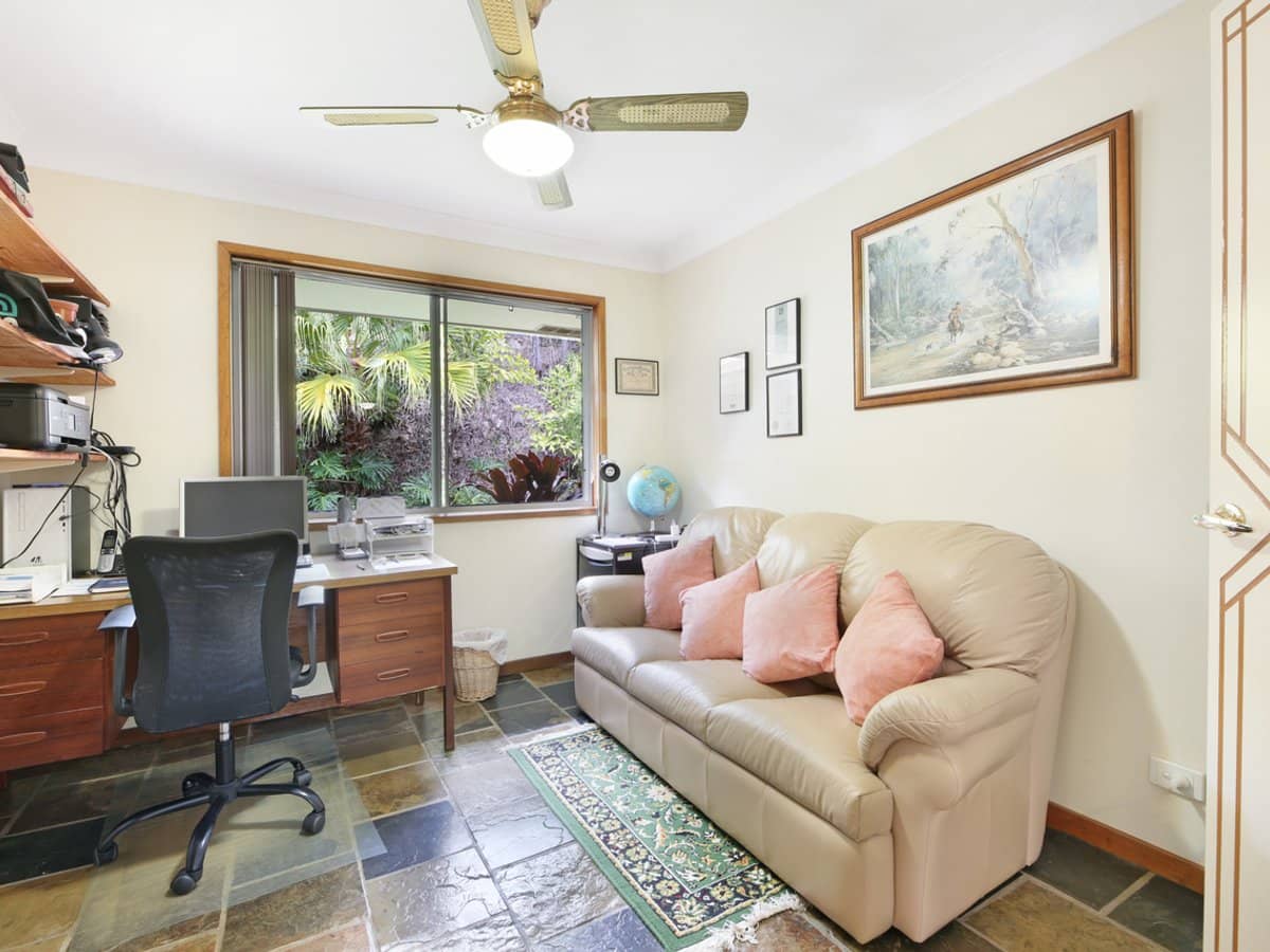 58 Gardenia Drive, BONOGIN - Thumbnail 20