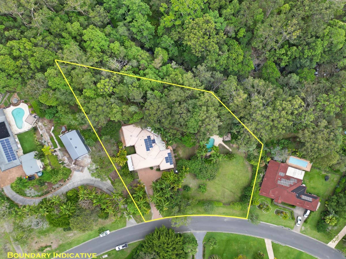 58 Gardenia Drive, BONOGIN - Thumbnail 21