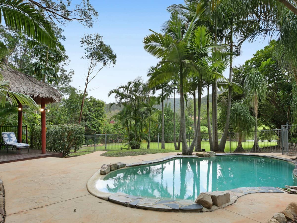 58 Gardenia Drive, BONOGIN - Thumbnail 27