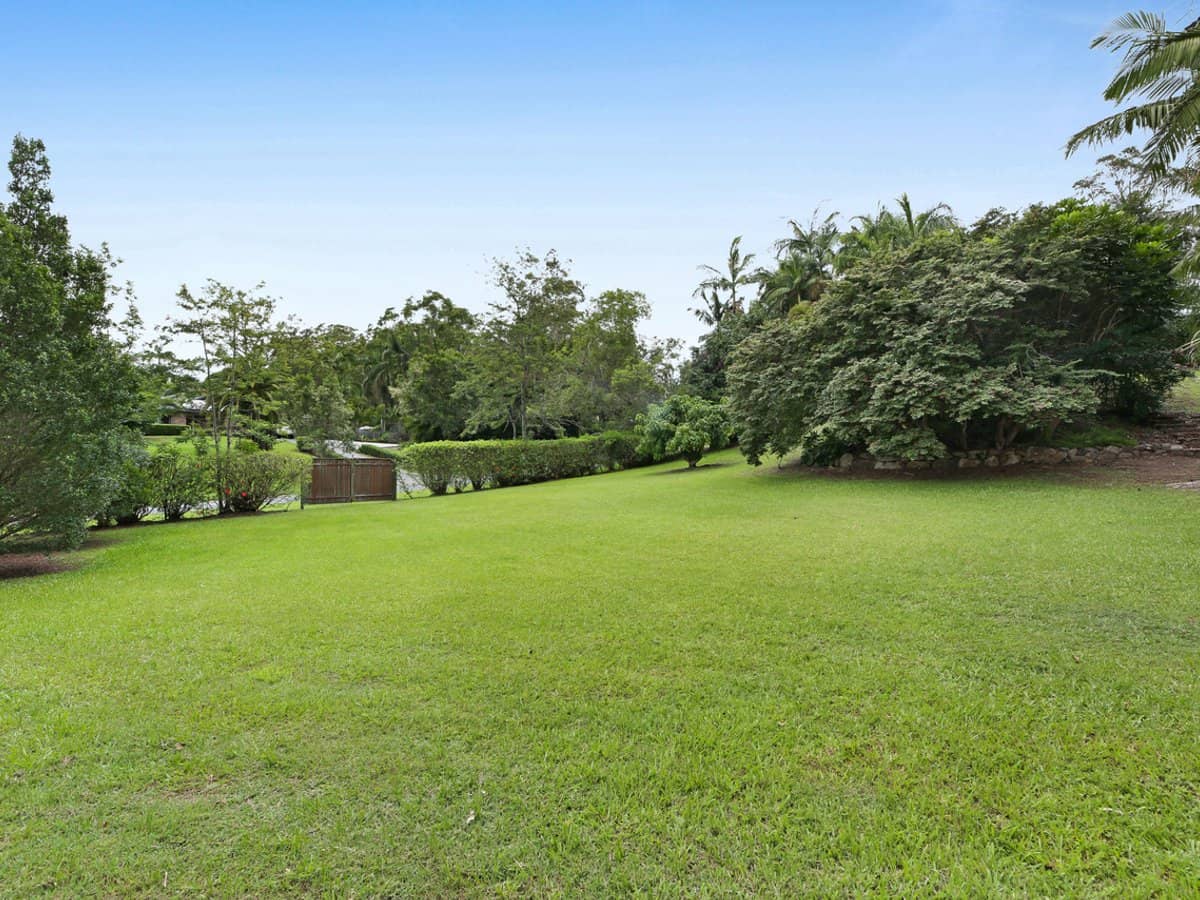 58 Gardenia Drive, BONOGIN - Thumbnail 28