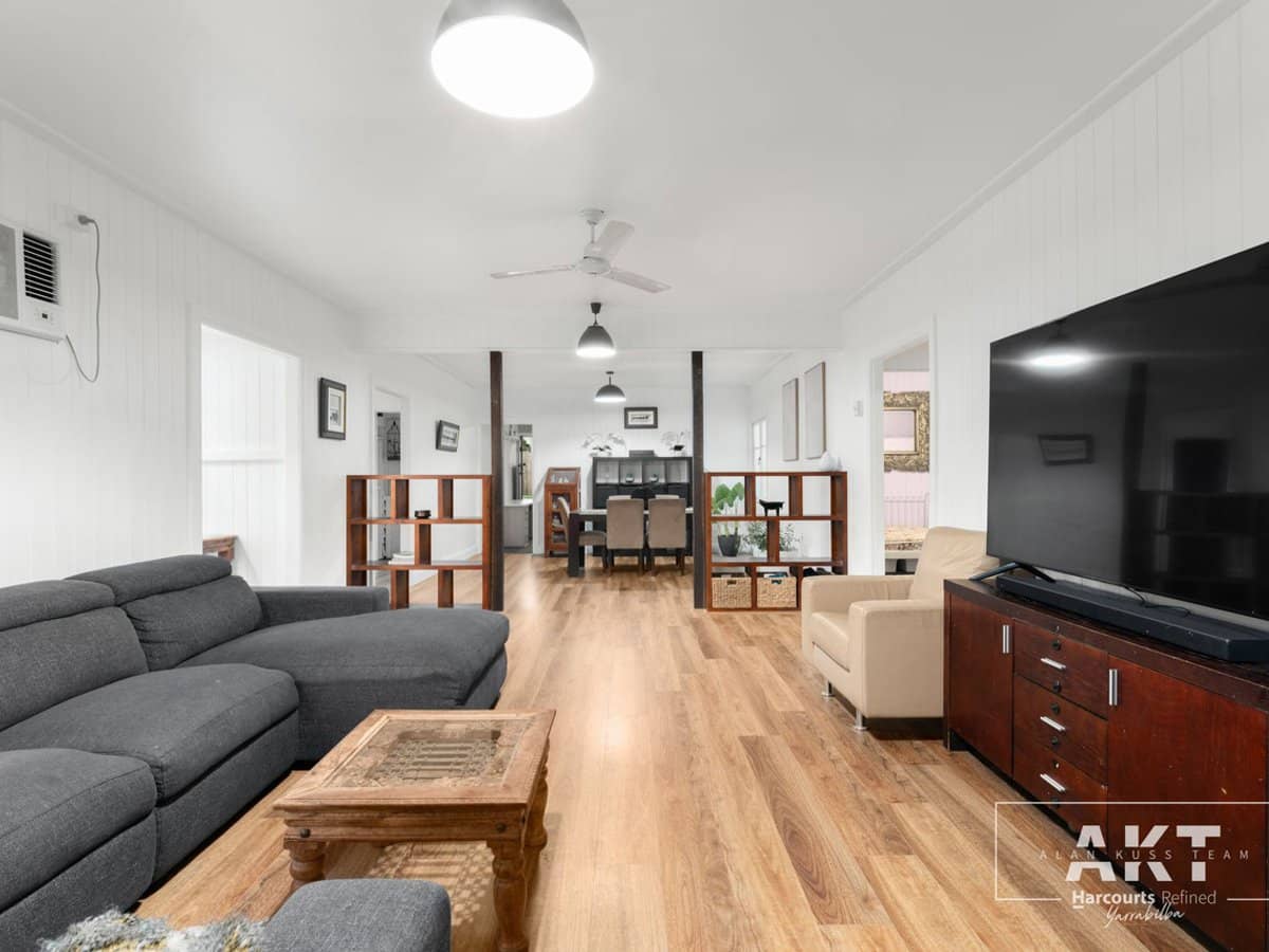 49 Anna Street, BEAUDESERT - Thumbnail 5