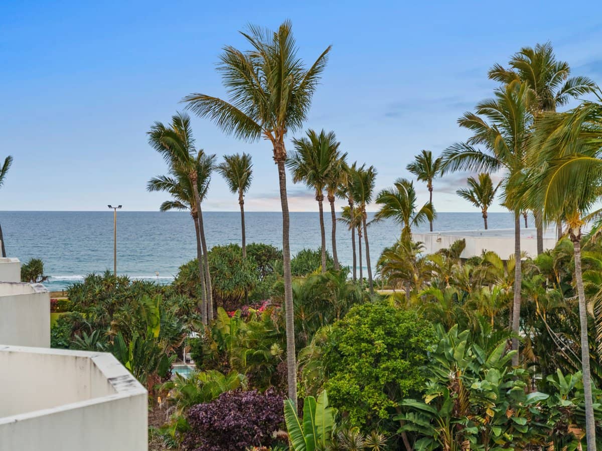 135 Seaworld Drive, Main Beach - Thumbnail 16