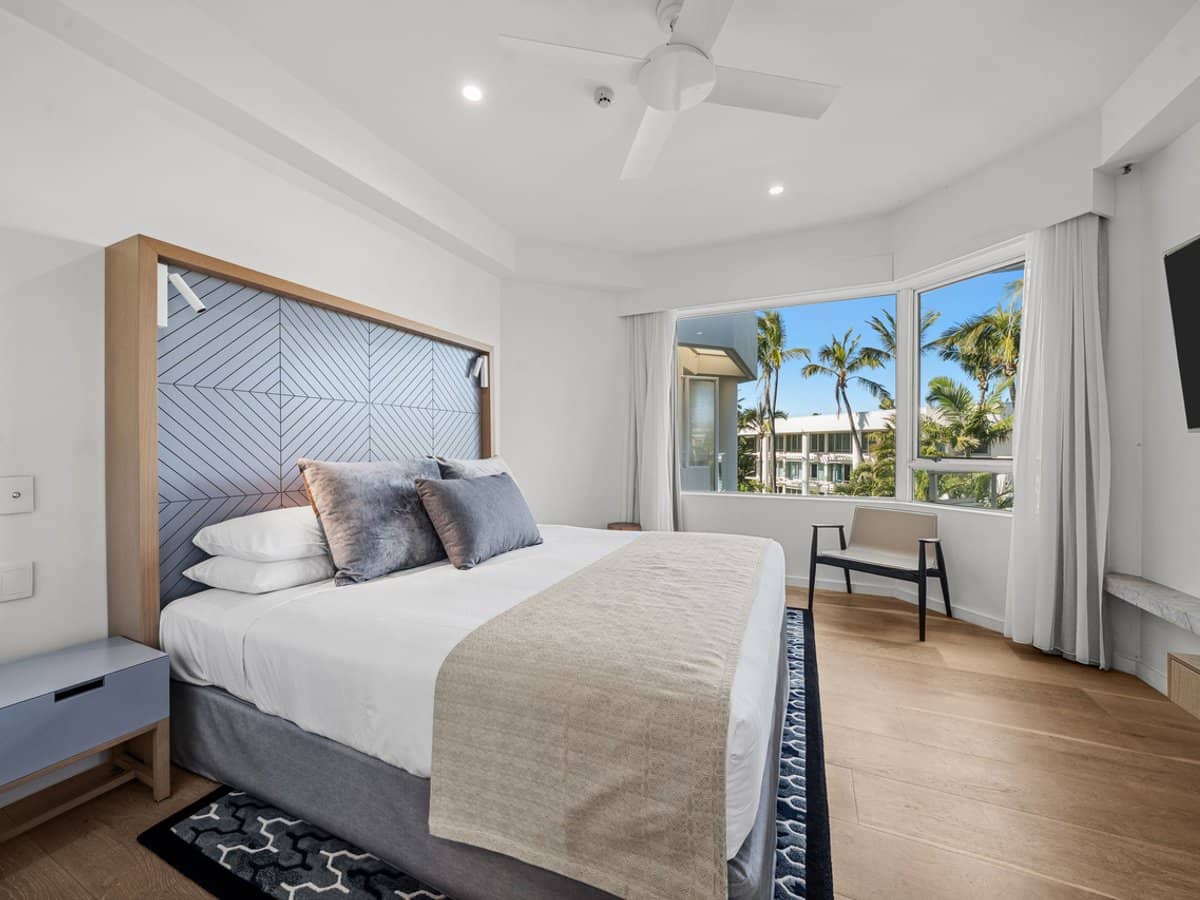 135 Seaworld Drive, Main Beach - Thumbnail 19